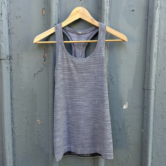Lululemon swiftly black and white striped tank, size 2 - Picture 4 of 11